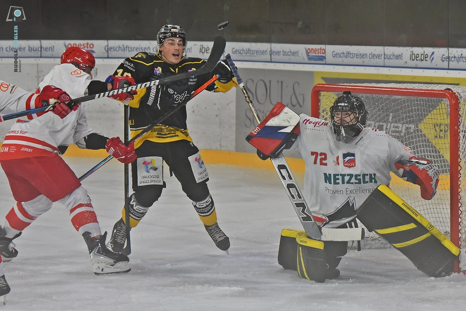 2025-11-02 EHC Bayreuth vs. VER Selb 1b 095-RZL.JPG