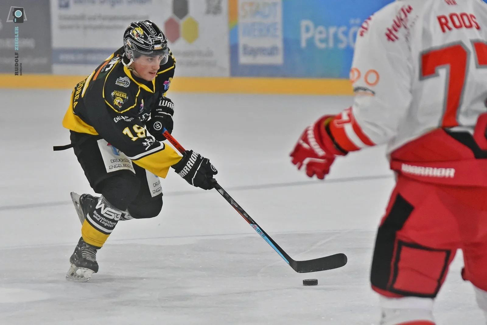 2025-11-02 EHC Bayreuth vs. VER Selb 1b 125-RZL.JPG