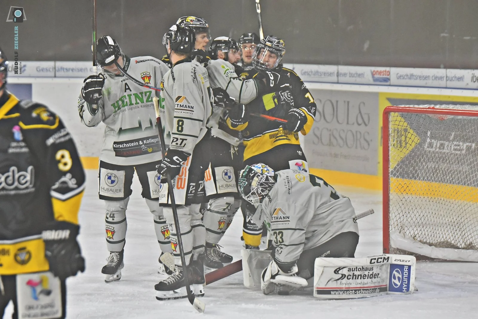 2025-12-07 EHC Bayreuth vs. EV Moosburg 120-RZL.JPG