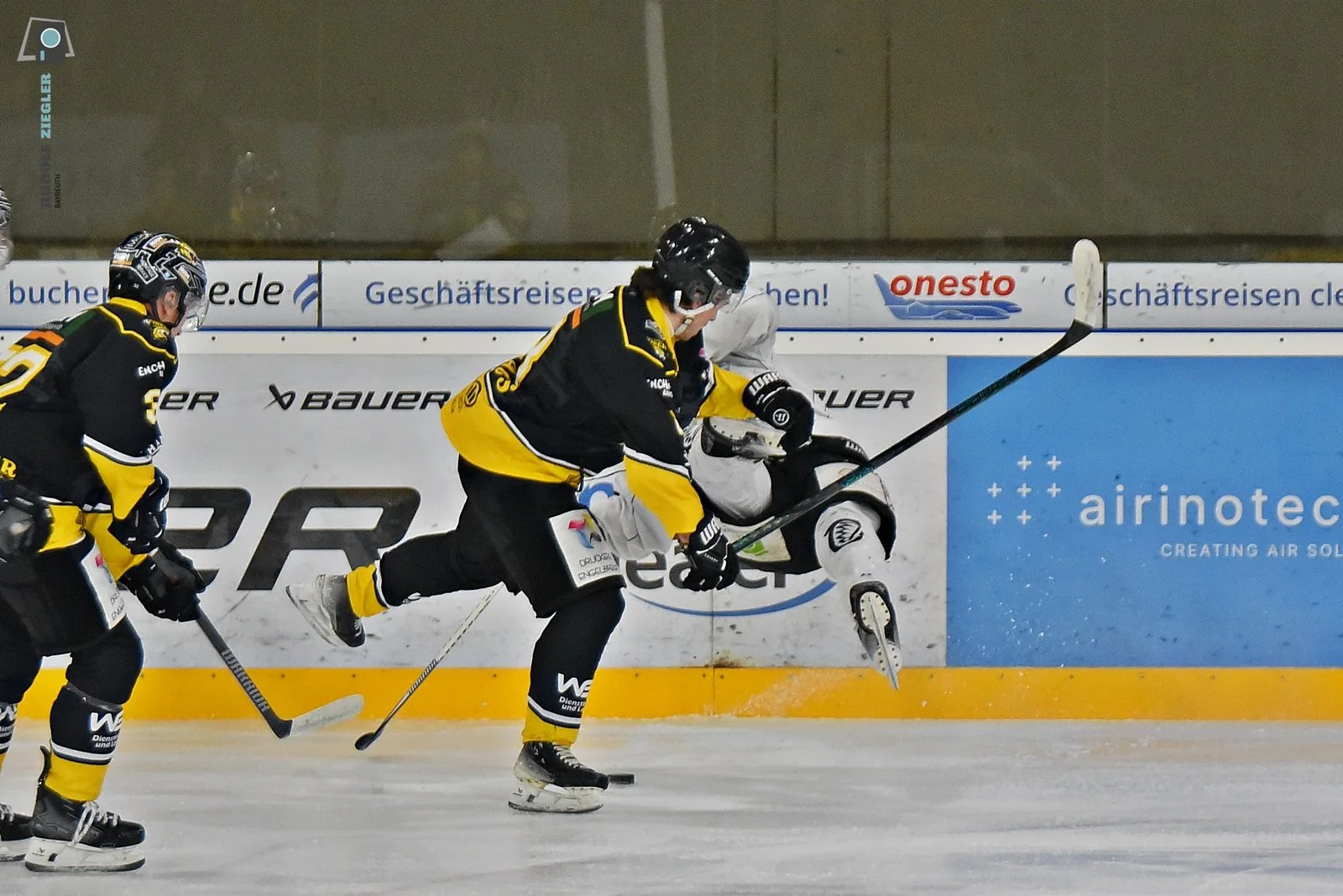 2025-12-13 EHC vs. TSV Trostberg 017-RZL.JPG
