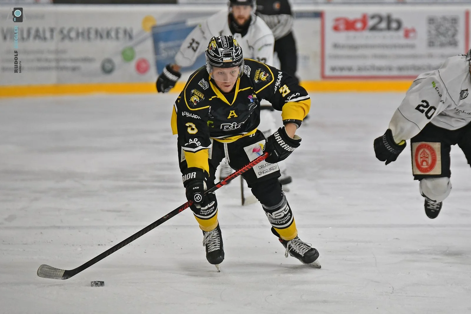 2025-12-13 EHC vs. TSV Trostberg 080-RZL.JPG