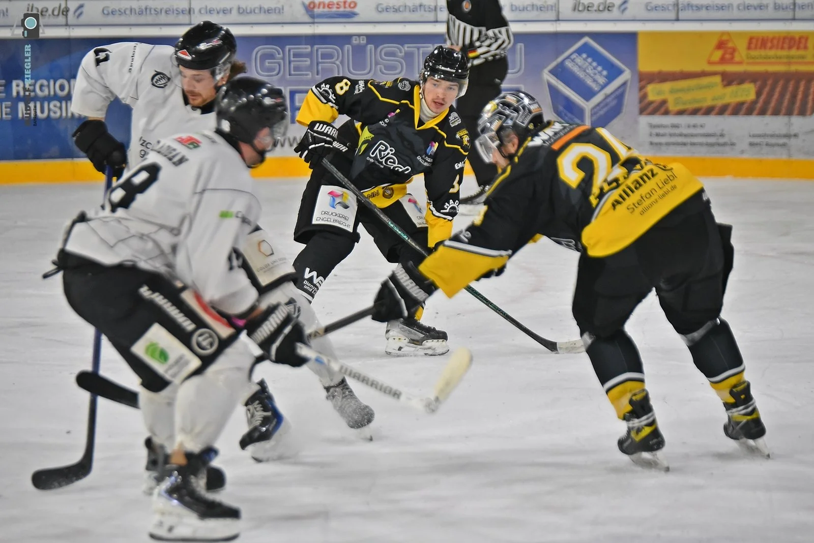 EHC Bayreuth vs. TSV Trostberg