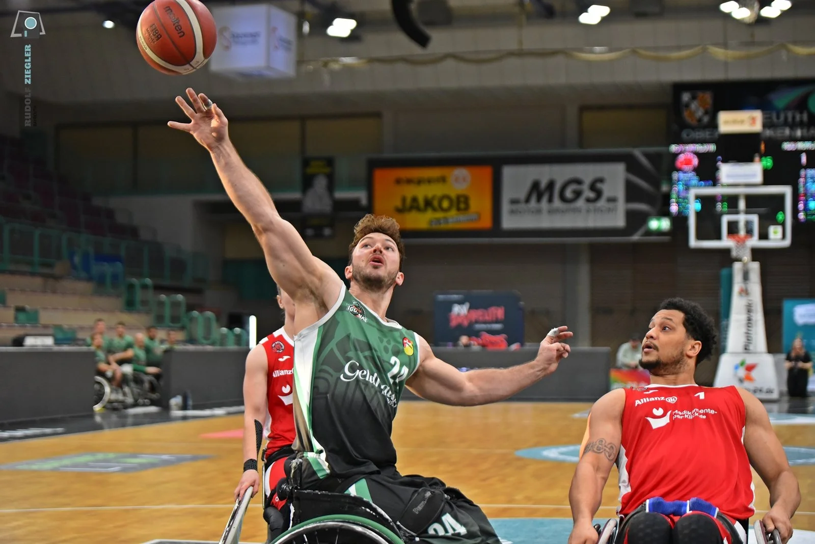 2025-12-20 RSV vs. München IGUANAS 061-RZL.JPG