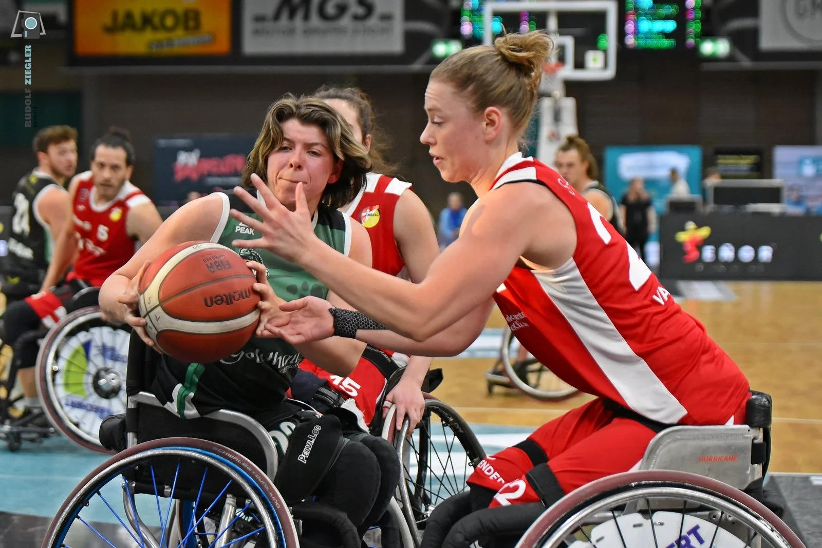 2025-12-20 RSV vs. München IGUANAS 079-RZL.JPG