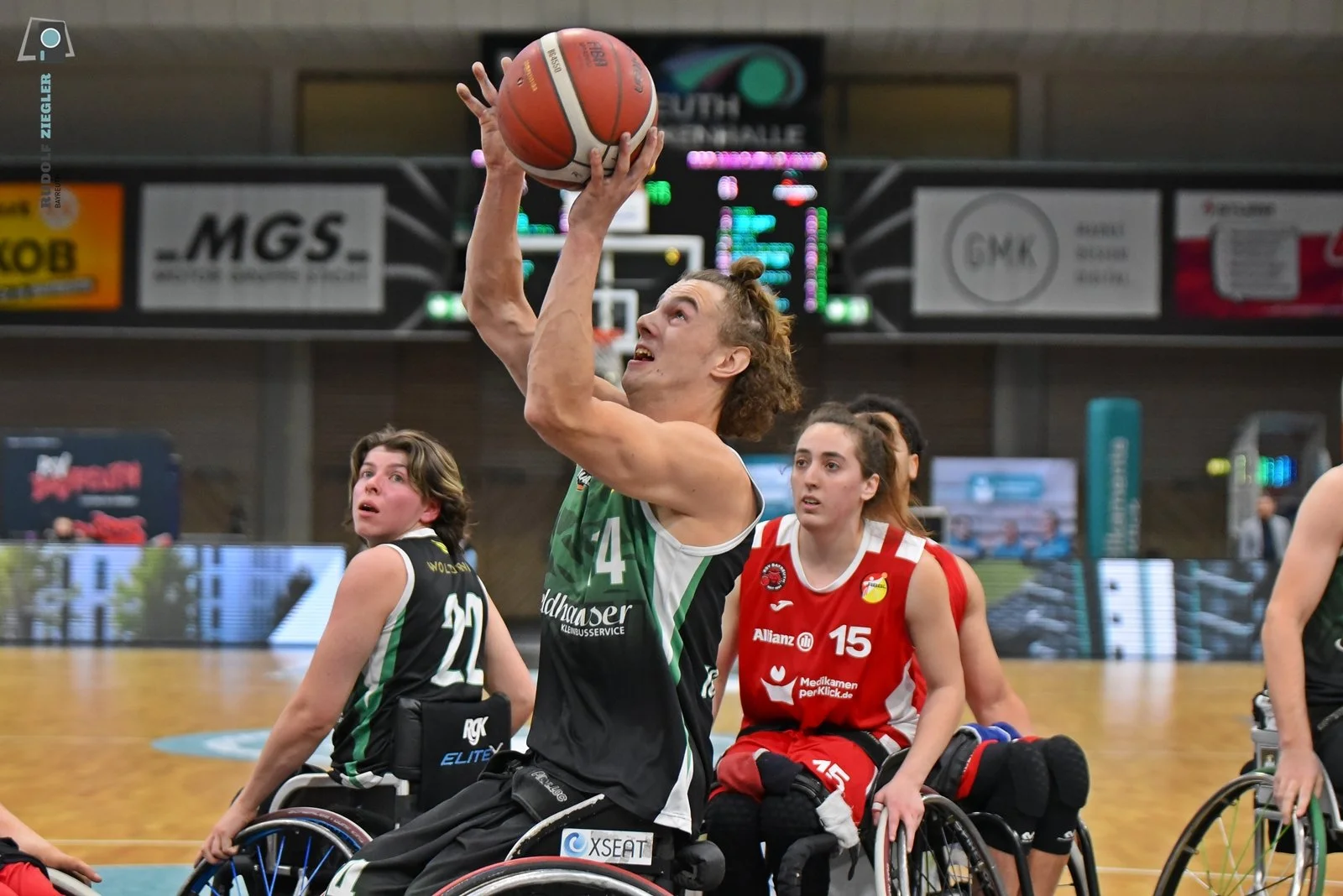 2025-12-20 RSV vs. München IGUANAS 088-RZL.JPG