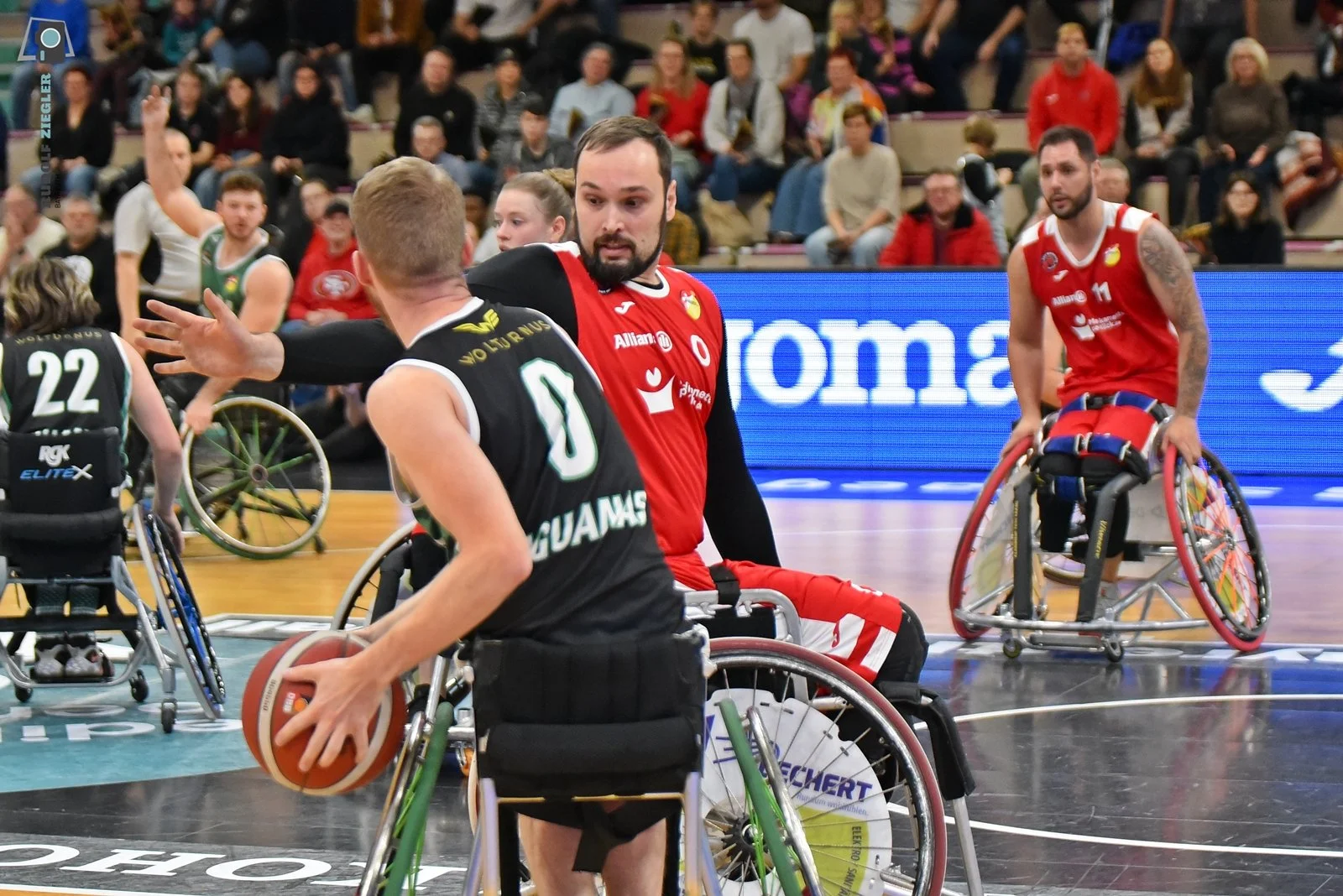 2025-12-20 RSV vs. München IGUANAS 100-RZL.JPG