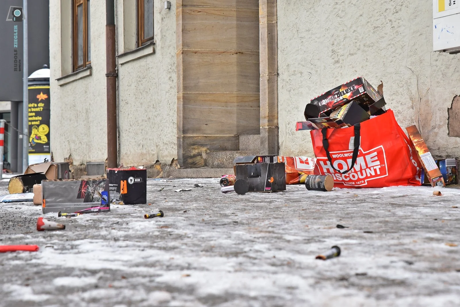 2026-01-01 Silvester-Reste 022-RZL.JPG