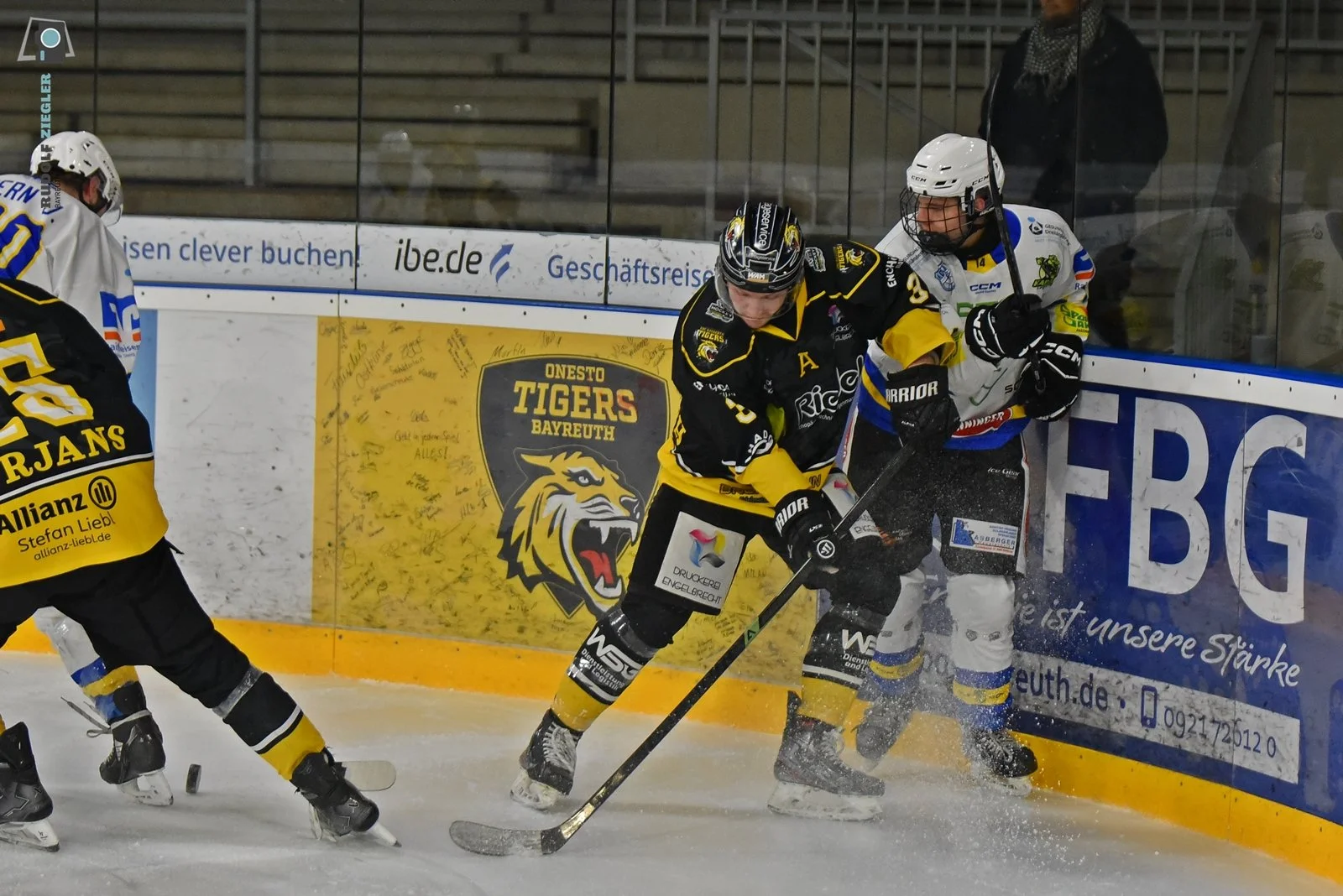 2026-02-01 EHC vs. ESV Waldkirchen 040-RZL.JPG