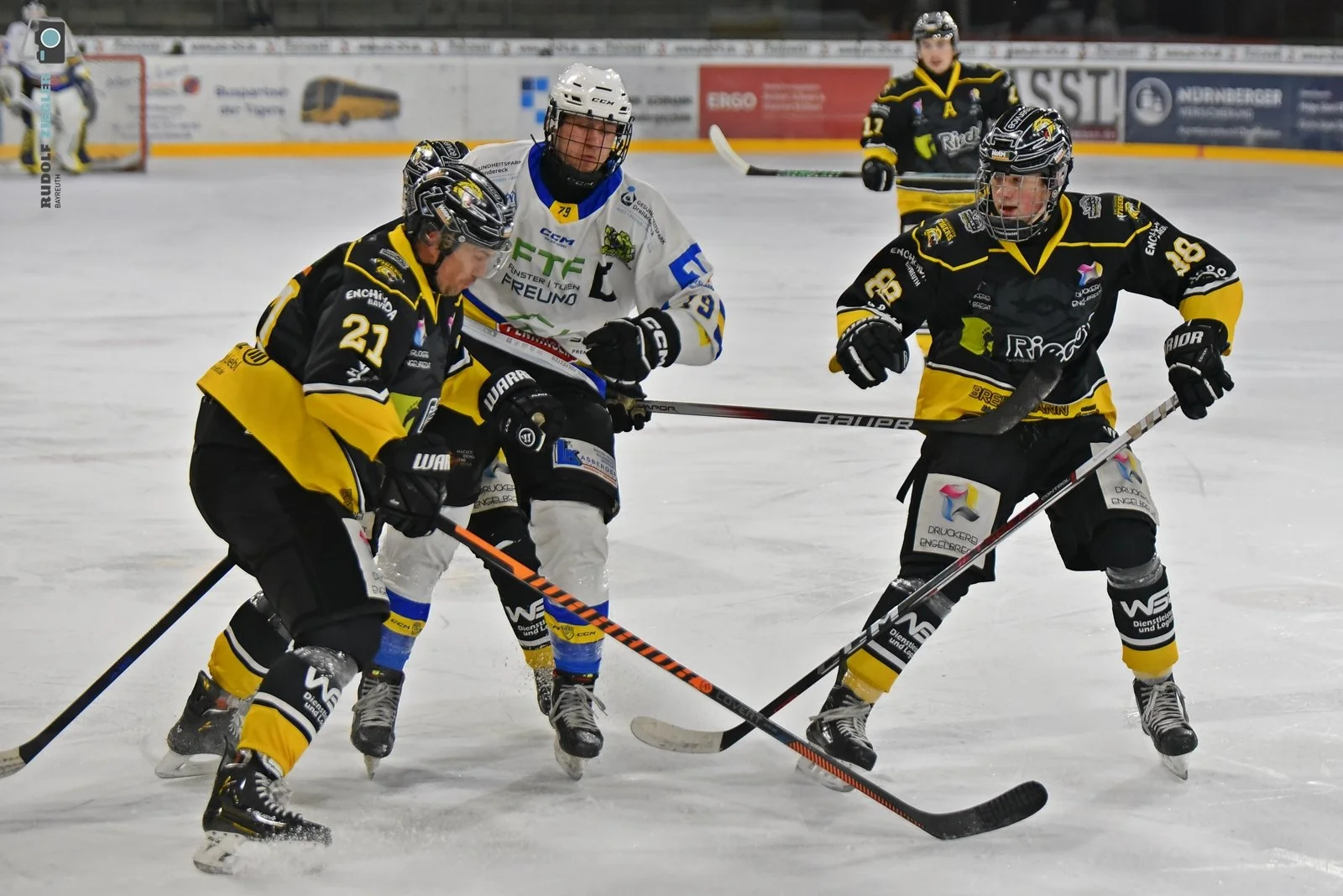 2026-02-01 EHC vs. ESV Waldkirchen 044-RZL.JPG