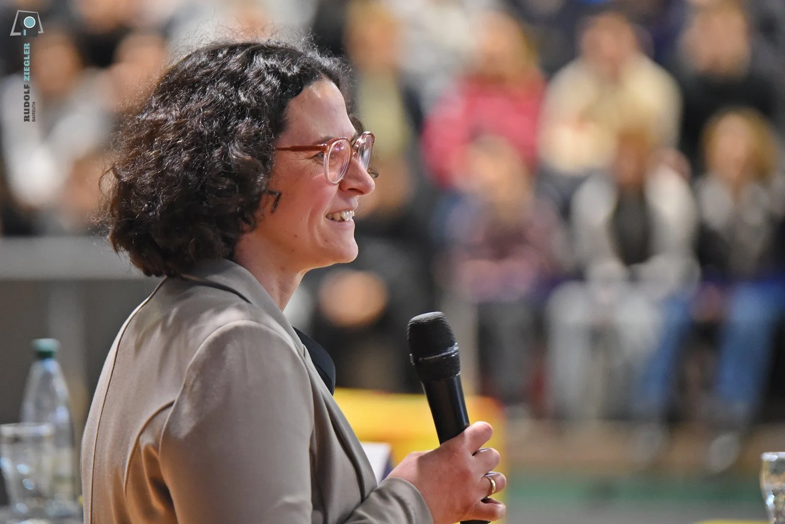 2026-02-03 OB Wahl - Pod.Diskussion mit Schülerinnen und Schülern 129-RZL.JPG