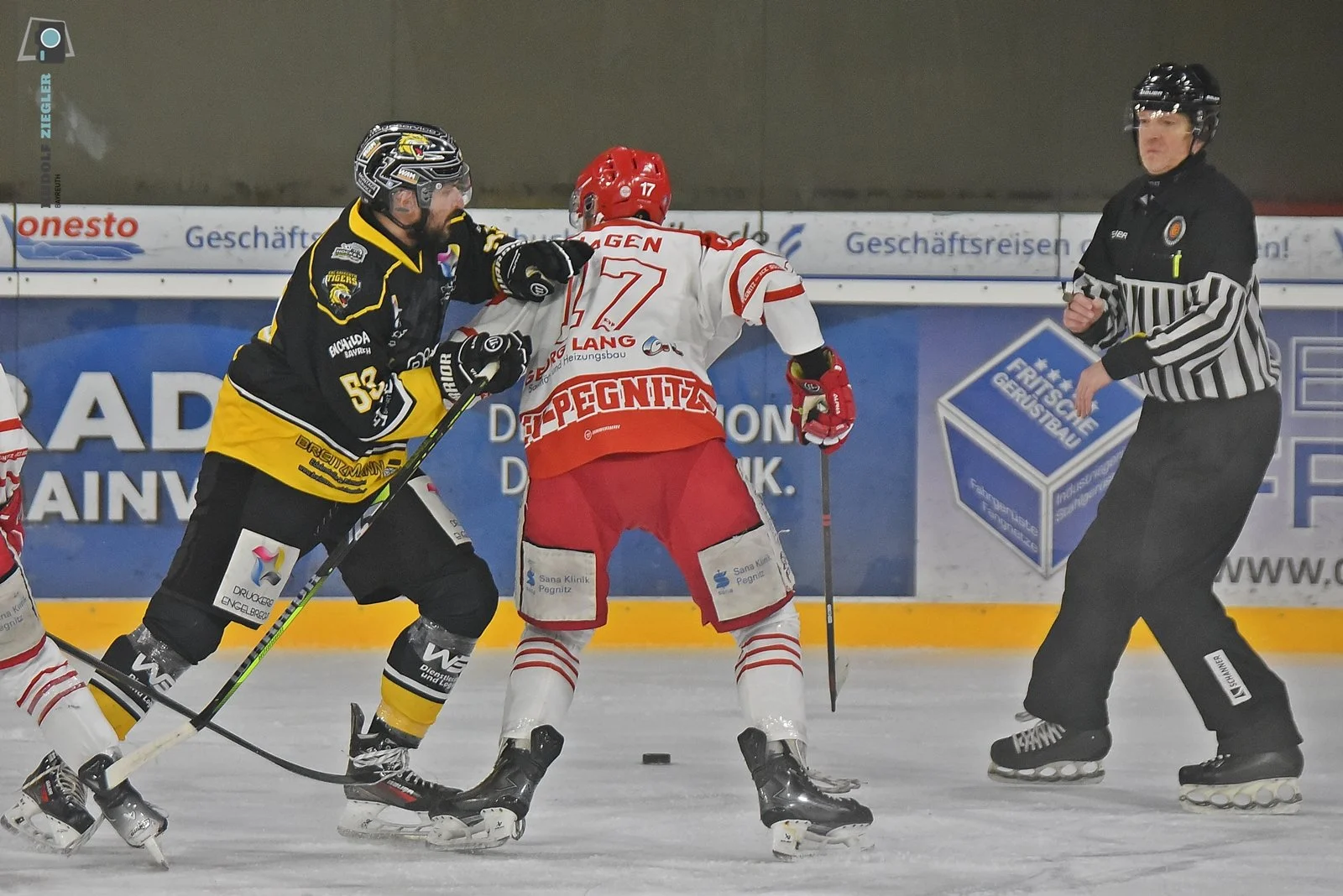 2026-02-07 EHC vs. EV Pegnitz 126-RZL.JPG