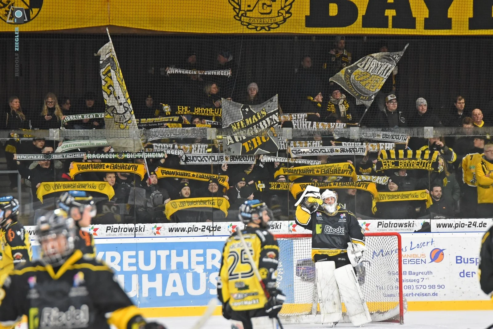 2026-02-22 EHC vs. Sonthofen 125-RZL.JPG