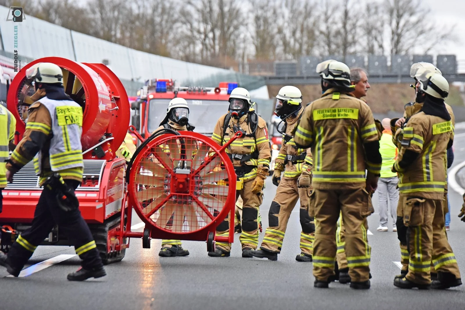 2026-03-14 Großübung - Einhausung Bayreuth 154-RZL.JPG