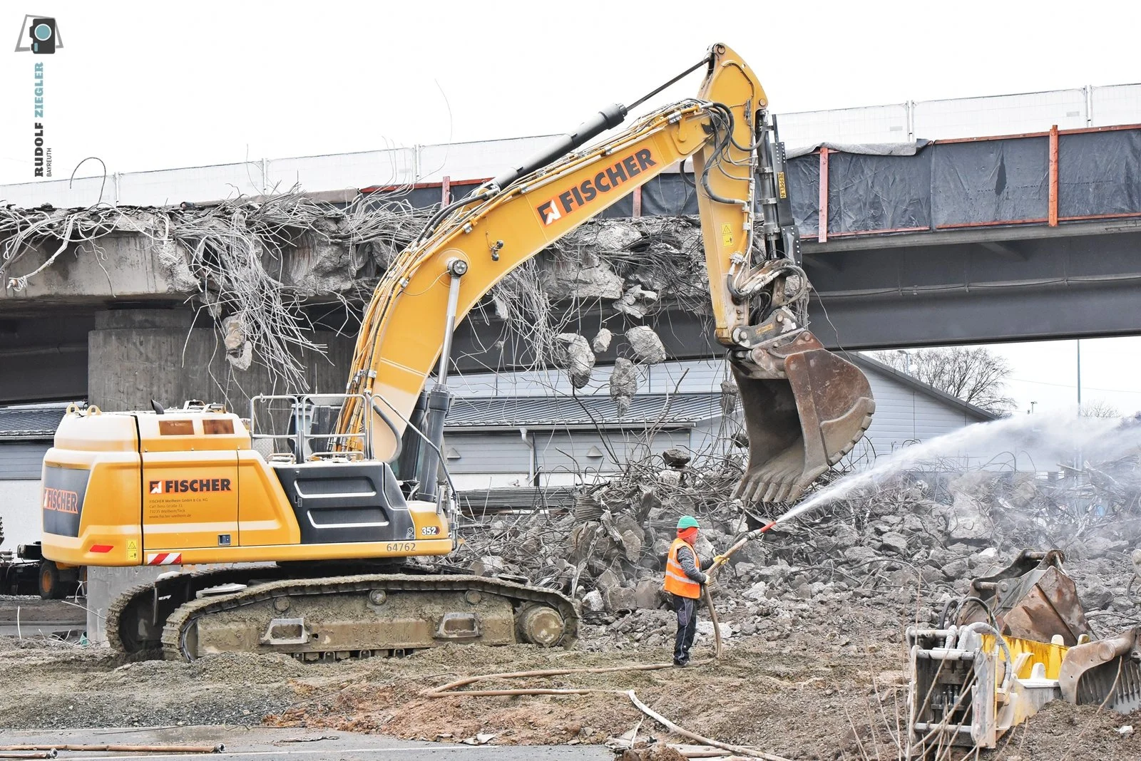 2026-03-15 Abbrucharbeiten Hochbrücke 020-RZL.JPG