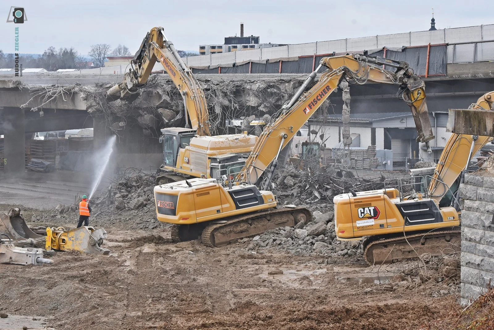 2026-03-15 Abbrucharbeiten Hochbrücke 064-RZL.JPG