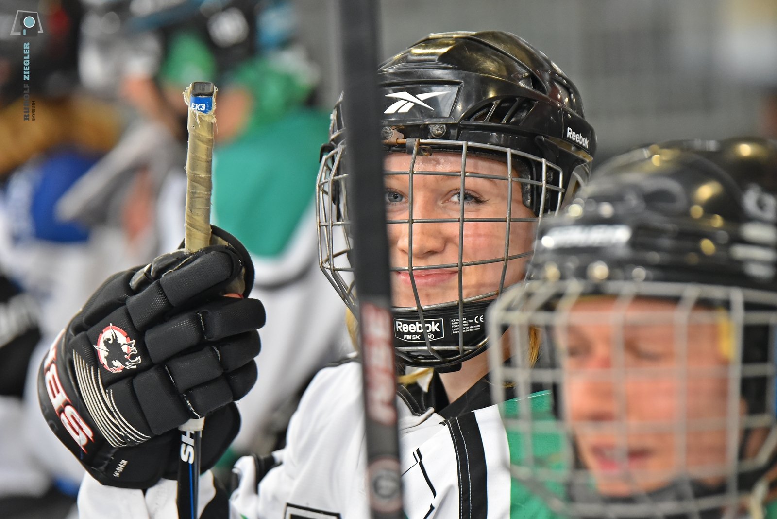 “Hockey. Helfen. Feiern!”