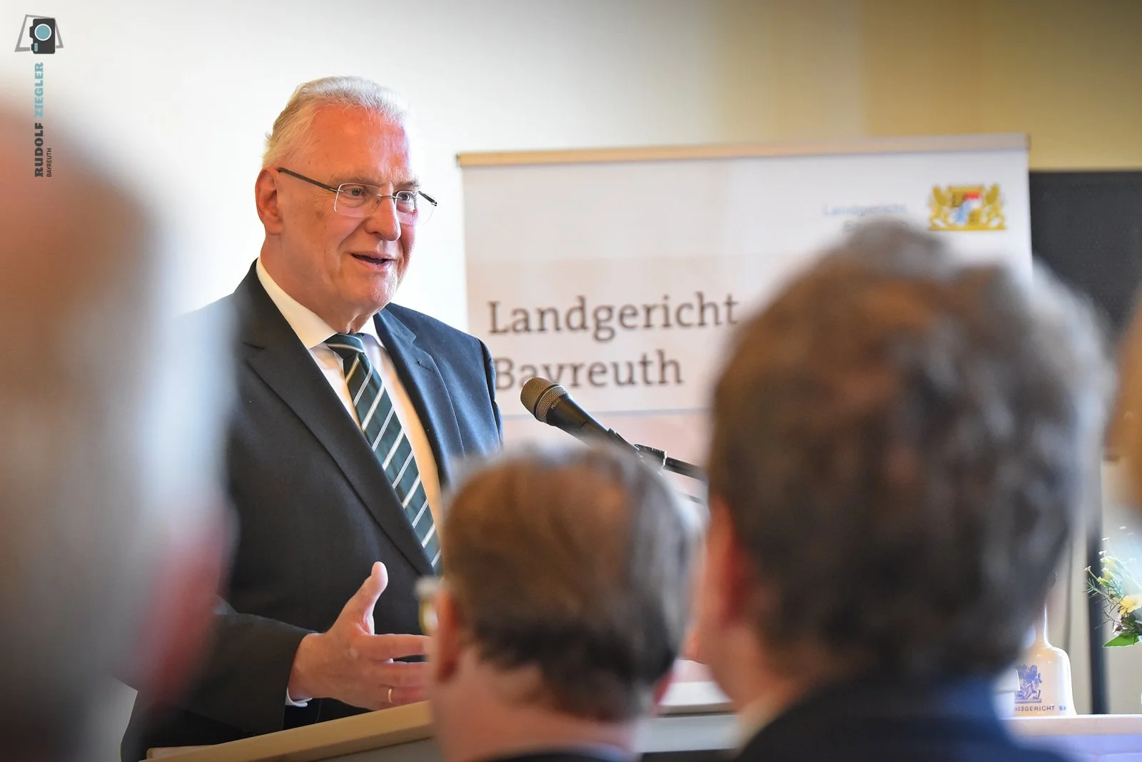 “Festlicher Spatenstich!”