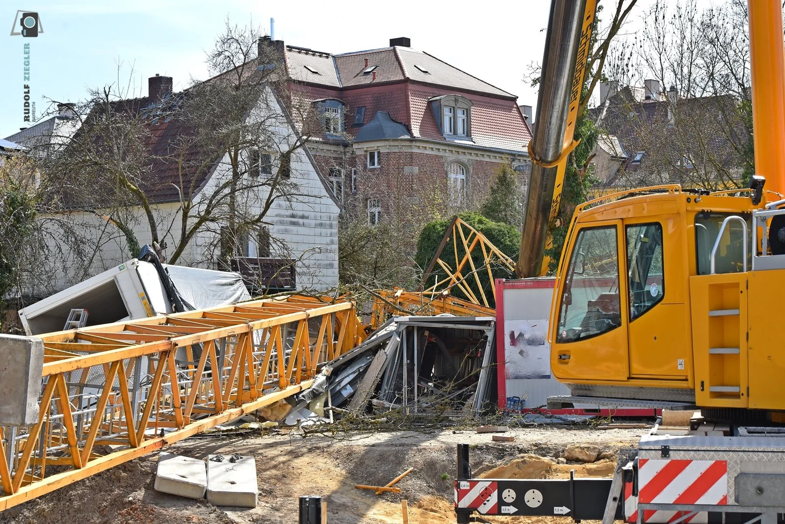 2026-04-09 Kran - Unglück 008-RZL.JPG