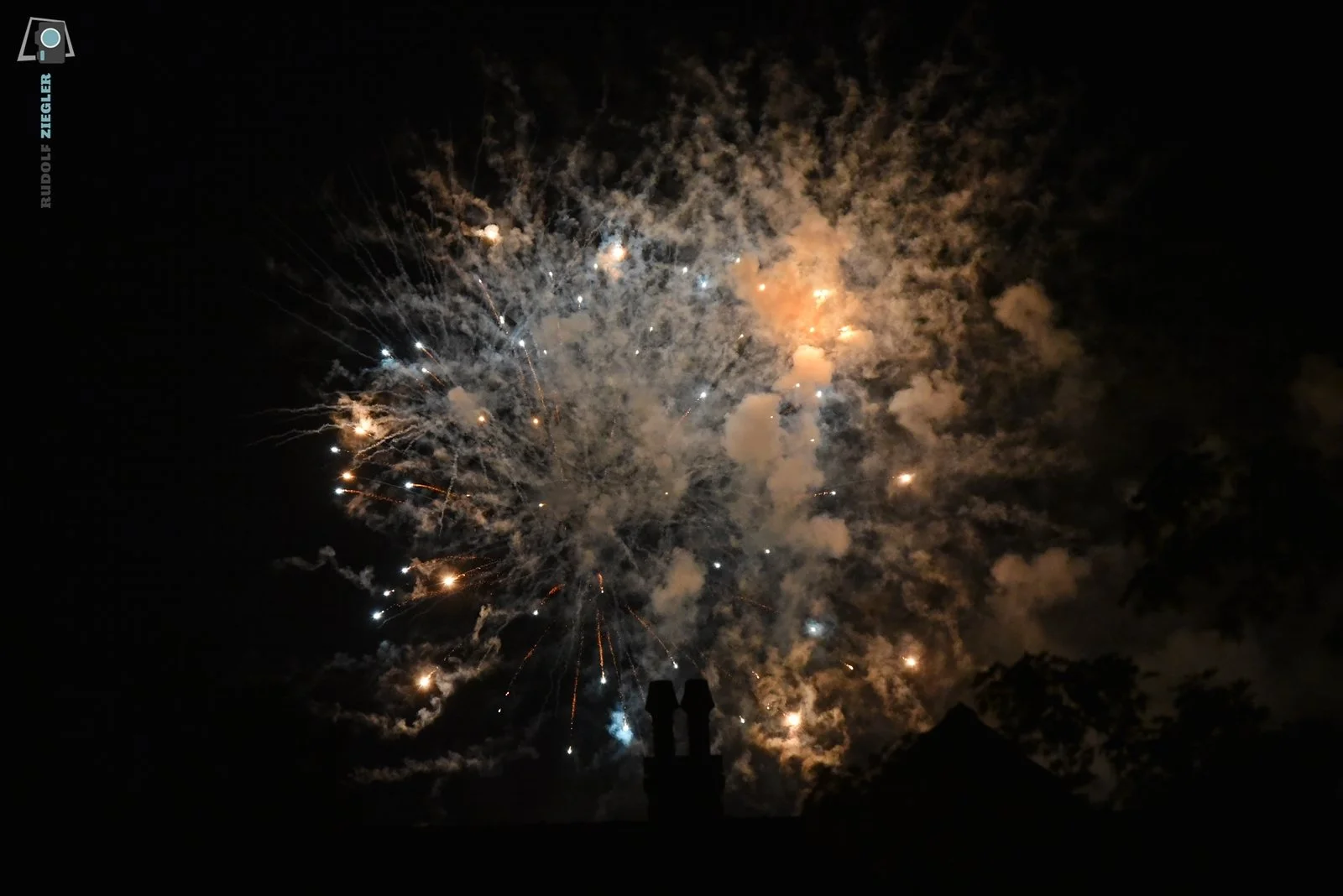 2026-05-31 Feuerwerk Volksfest 031-RZL.JPG