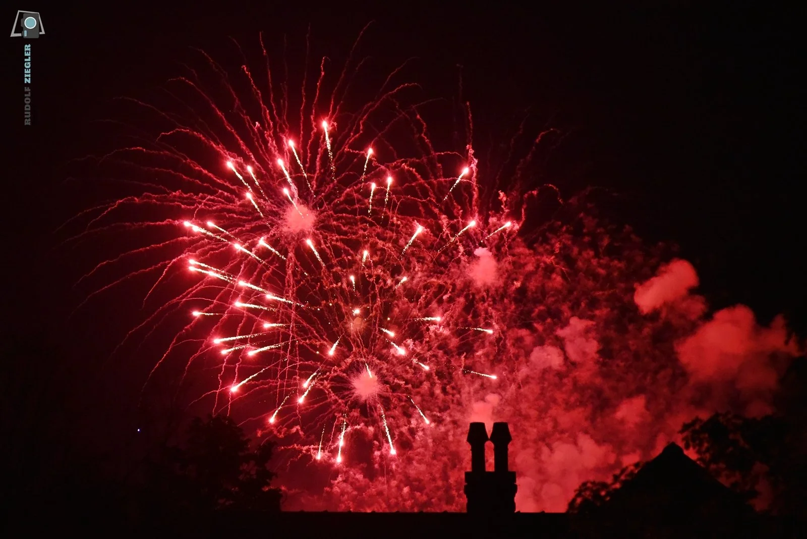 2026-05-31 Feuerwerk Volksfest 020-RZL.JPG