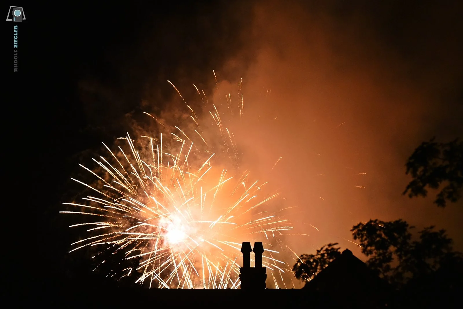 2026-05-31 Feuerwerk Volksfest 105-RZL.JPG