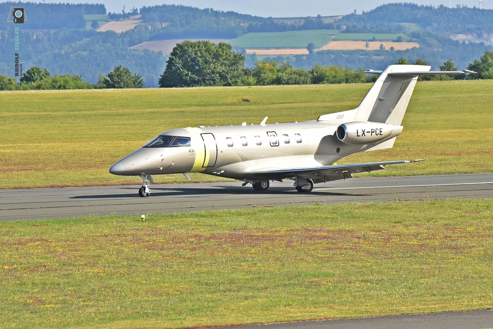 2026-08-02 Jetfly - Flugplatz Bayreuth 033-RZL.JPG