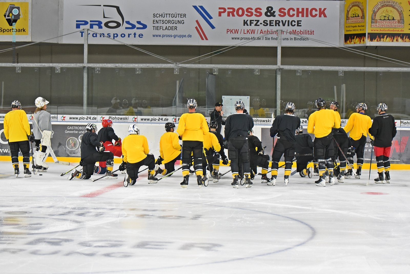 2026-09-01 Trainingsauftakt EHC 060-RZL.JPG