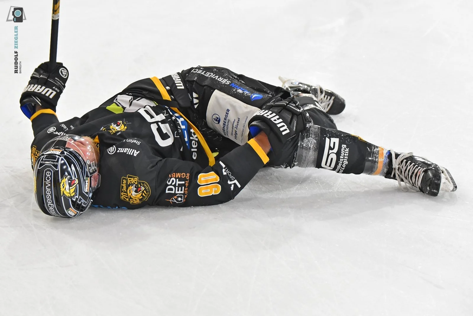 2026-09-11 EHC vs. Schönheider Wölfe 036-RZL.JPG