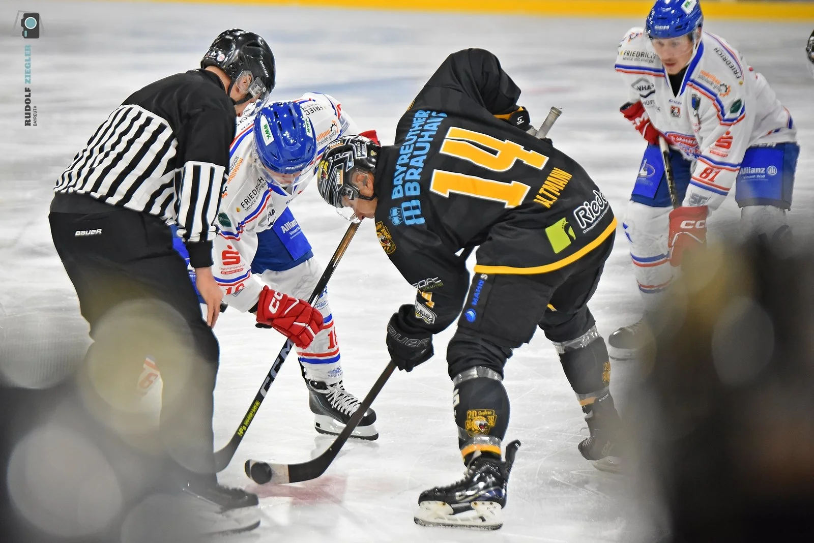 2026-09-11 EHC vs. Schönheider Wölfe 076-RZL.JPG