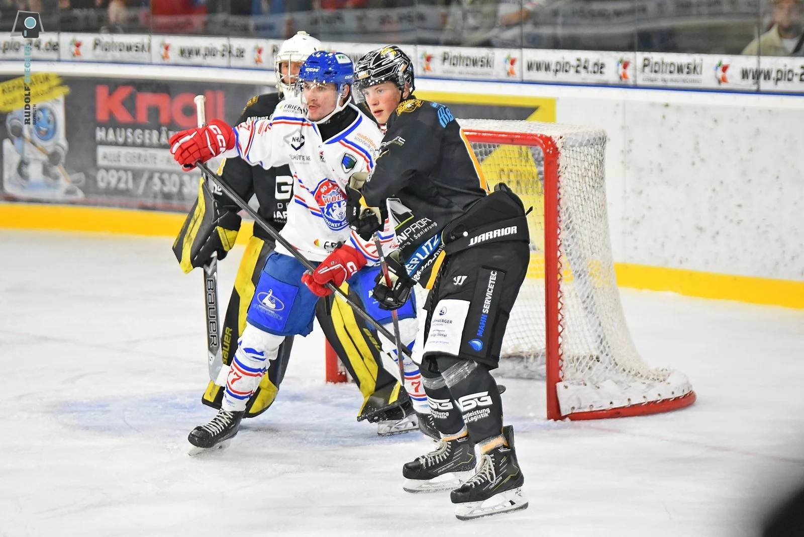 2026-09-11 EHC vs. Schönheider Wölfe 095-RZL.JPG