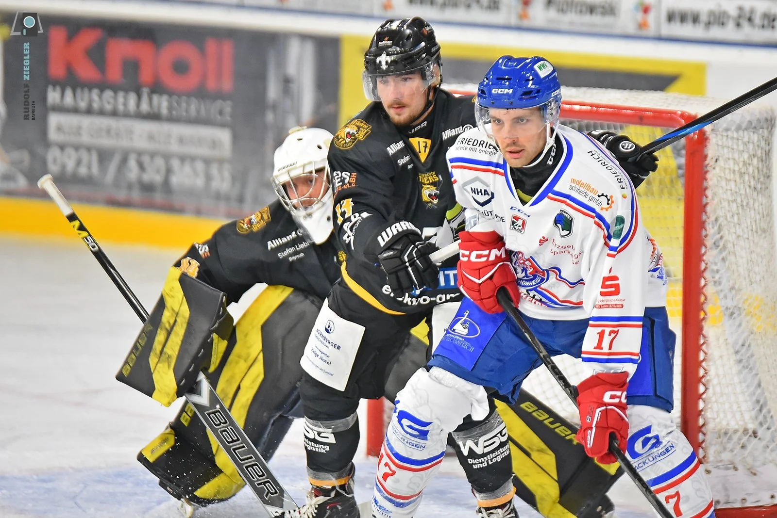 2026-09-11 EHC vs. Schönheider Wölfe 105-RZL.JPG