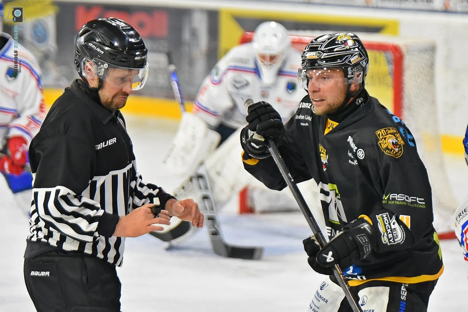 2026-09-11 EHC vs. Schönheider Wölfe 153-RZL.JPG