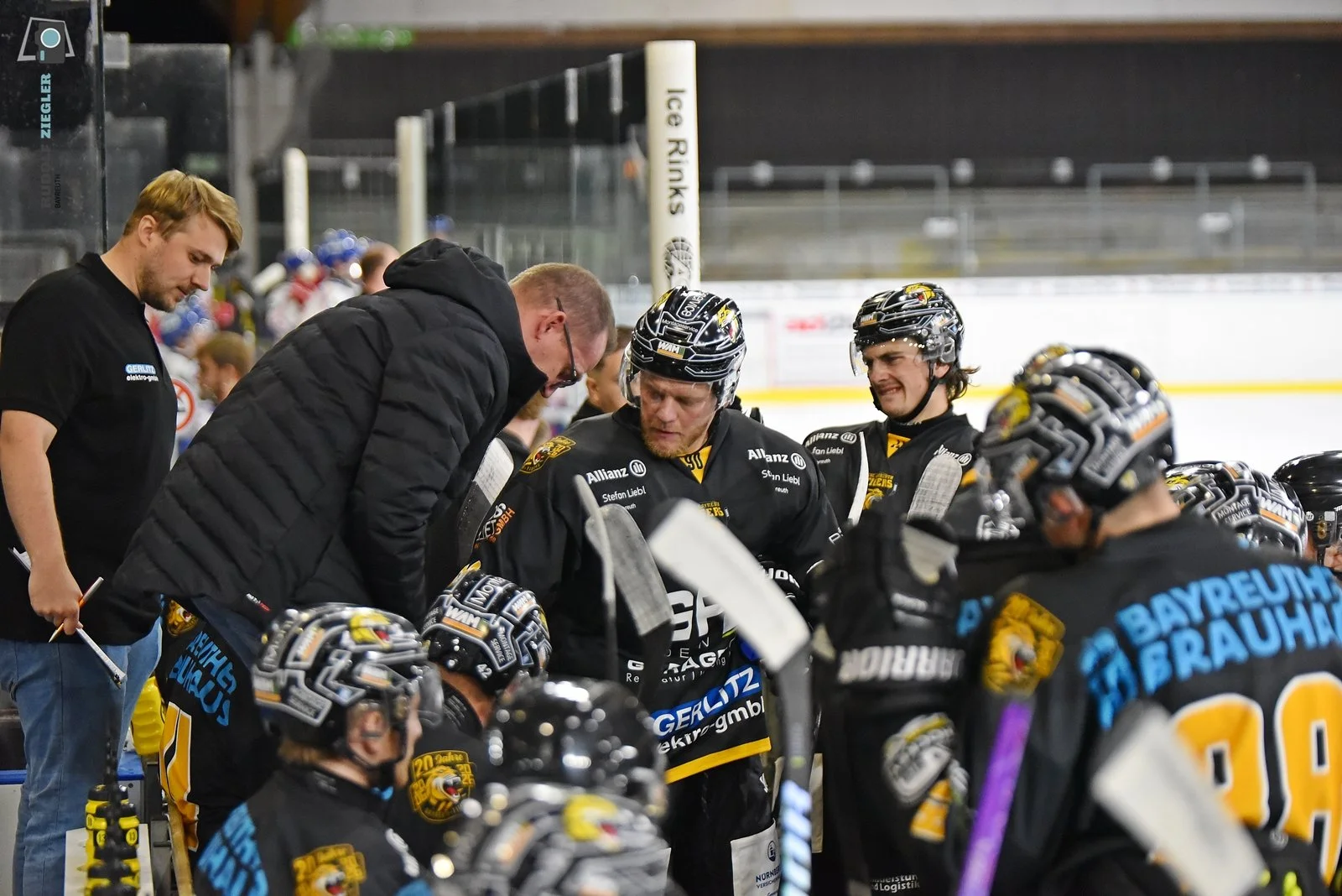 2026-09-11 EHC vs. Schönheider Wölfe 231-RZL.JPG