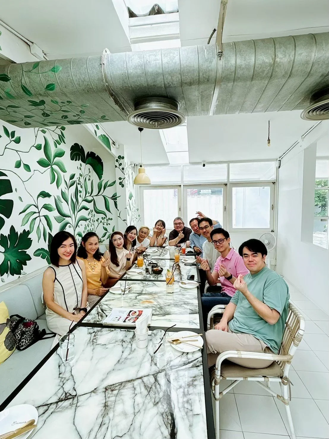 LINE_ALBUM_Day One กันเอง🧡 Meet _ Greet 1972025_251123_31.jpg