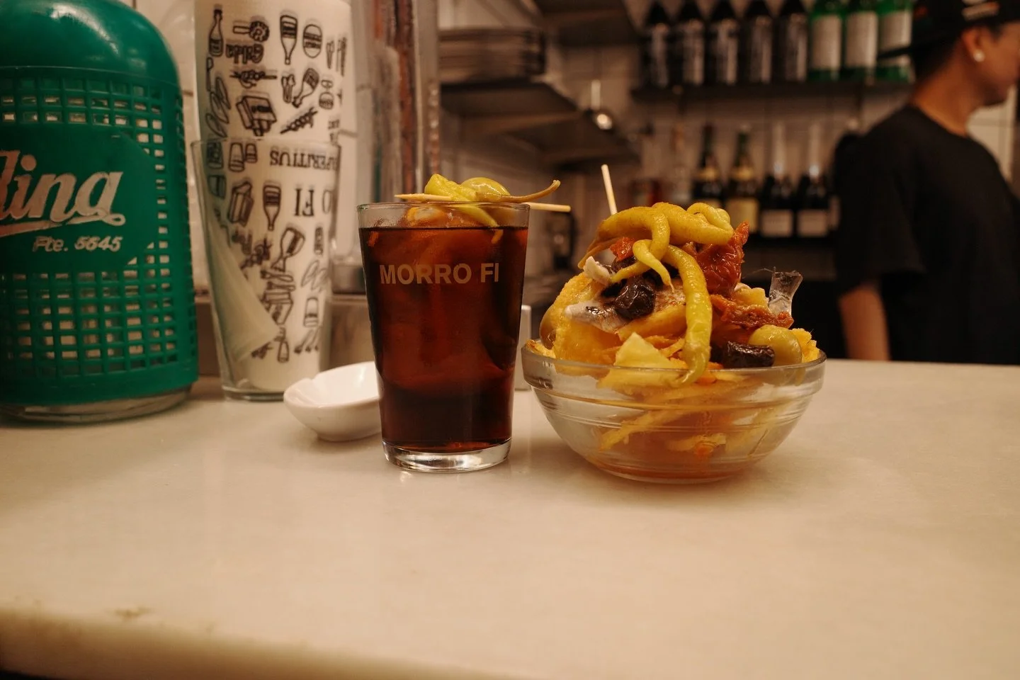 I started a Substack! My (weekly?) newsletter exploring the food and photo sites of Barcelona. My first post is live now with two of my favorite spots in Barcelona: 

First, a love letter to @morrofi - a standing vermut bar with two house made vermut