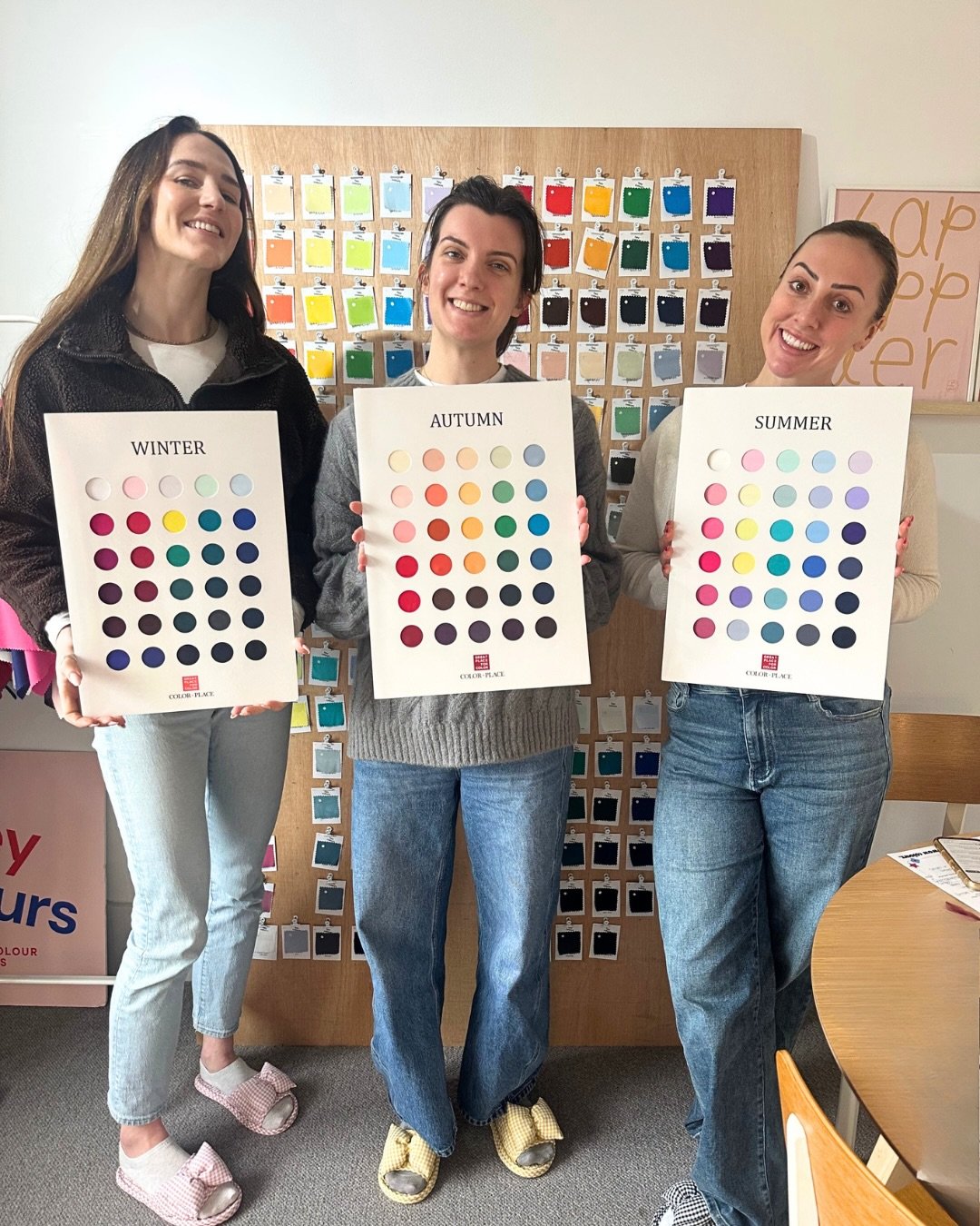 Double &amp; triple appointments -
always a giggle&hellip; lots of &ldquo;no way?&rdquo; moments, shared reactions, and watching each other light up as the right colours fall into place 🙌 
Expect a few debates, a few surprises, and that moment when 