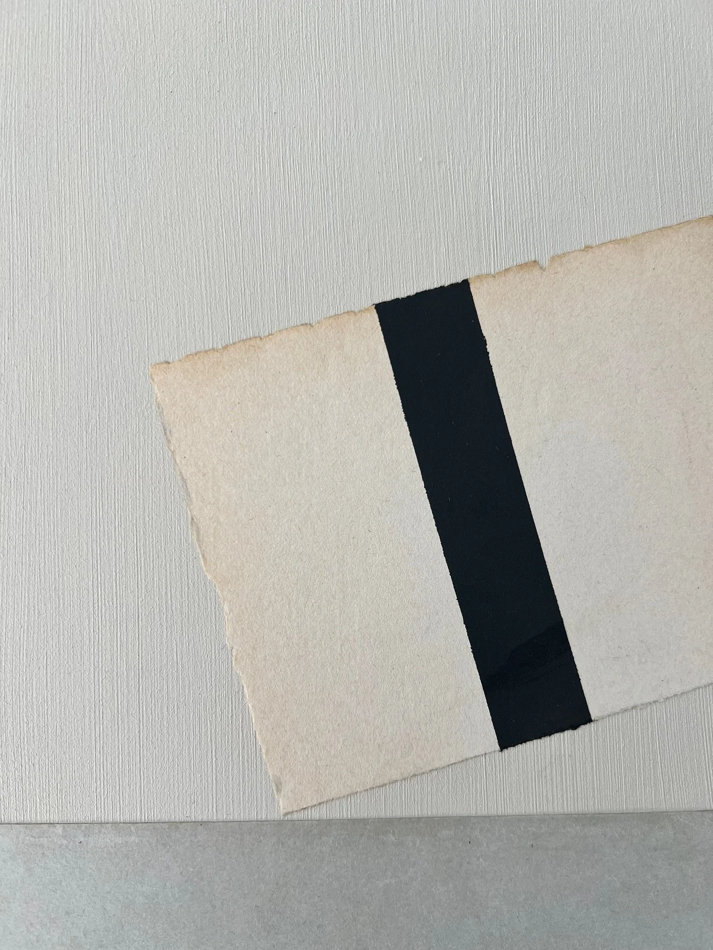 Verso no. 1 &bull; Mixed media on the reverse side of a discarded vintage frame. 

#abstract #abstractart #abstractcollage #abstrakt #abstraktkunst #arte #artnow #collage #collageart #contemporaryart #contemporaryabstraction #danishart #danskkunst #k