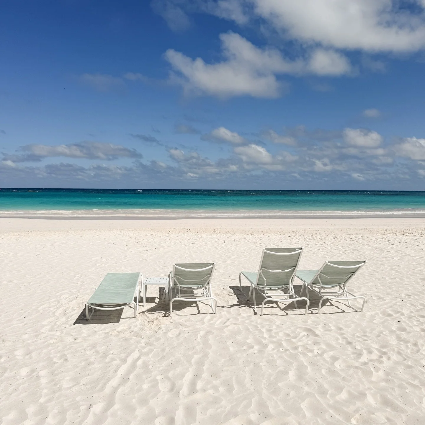 When the world seems crazy, all is tranquillo here in the Bahamas 🩵

#harbourisland #harbourislandbahamas #bahamas #eleuthera #briland