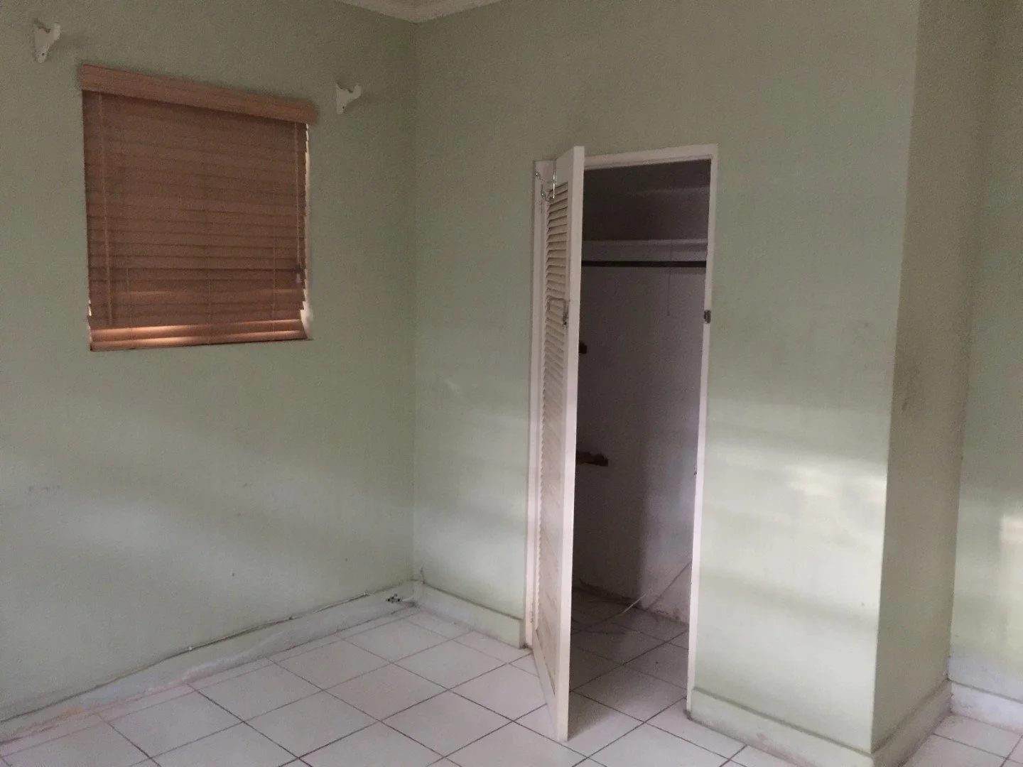 Chanticleer Hill before renovation Harbour Island Bahamas