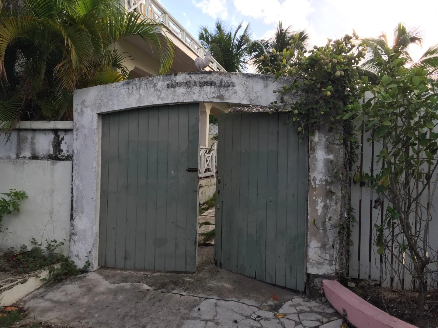 Chanticleer Hill before renovation Harbour Island Bahamas