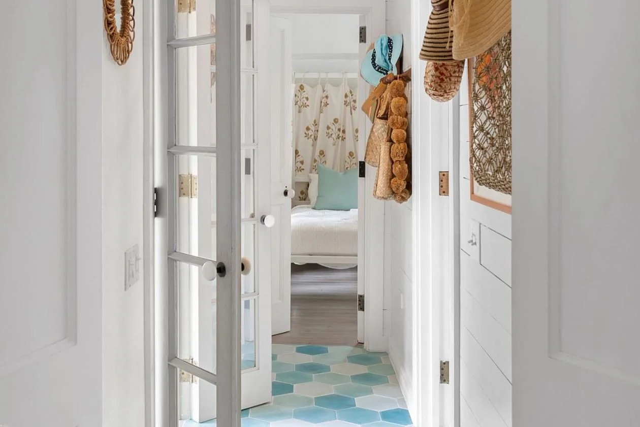 Salt Box Harbour Island