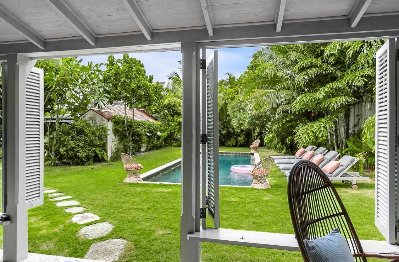 Salt Box Harbour Island