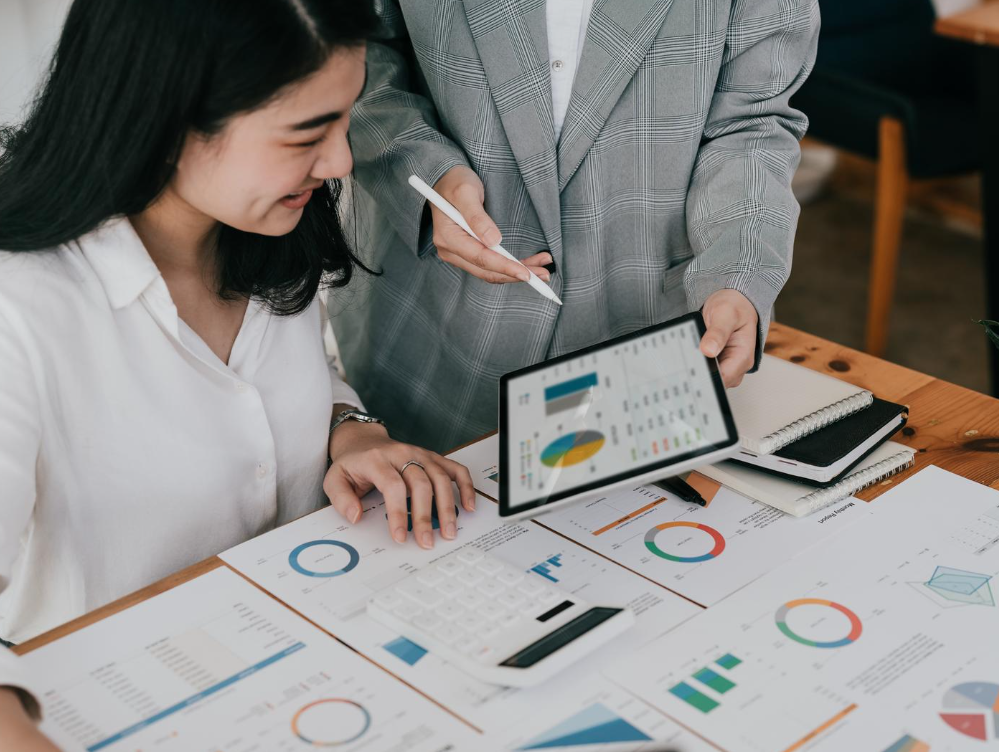 From concept to launch with clarity and compliance. Includes: Business formation guidance (LLC, EIN, etc.) Basic branding & marketing checklist HR startup toolkit (hiring & onboarding) Three 1:1 coaching sessions