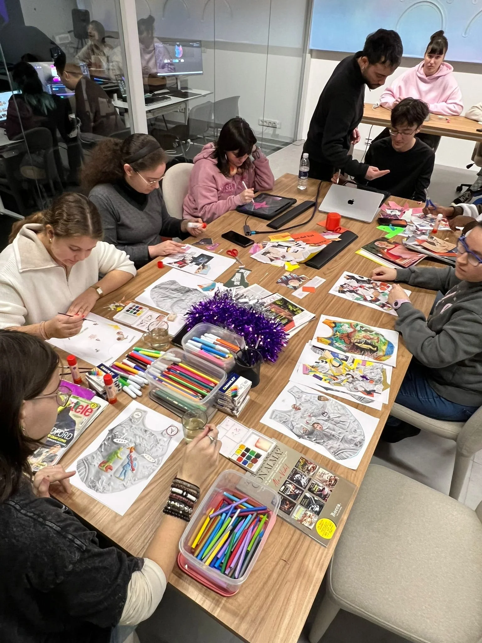 Taller artístico en Rompepuertas. 