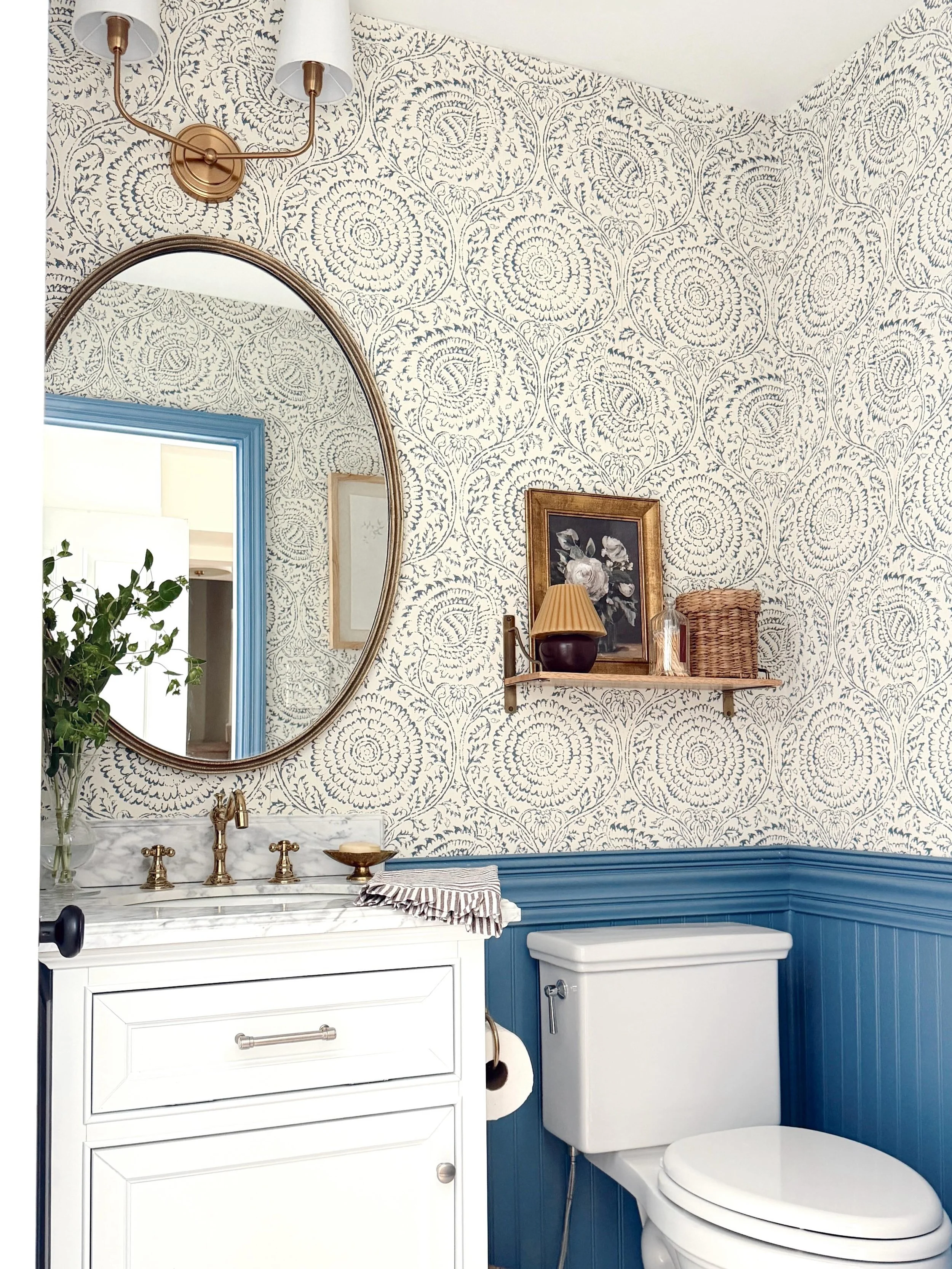 The Heritage Powder Room ✨

One of my favorite things about design is that even the smallest rooms can make the biggest impression.

This powder room layers timeless materials, classic patterns, and warm finishes to create a space that feels collecte