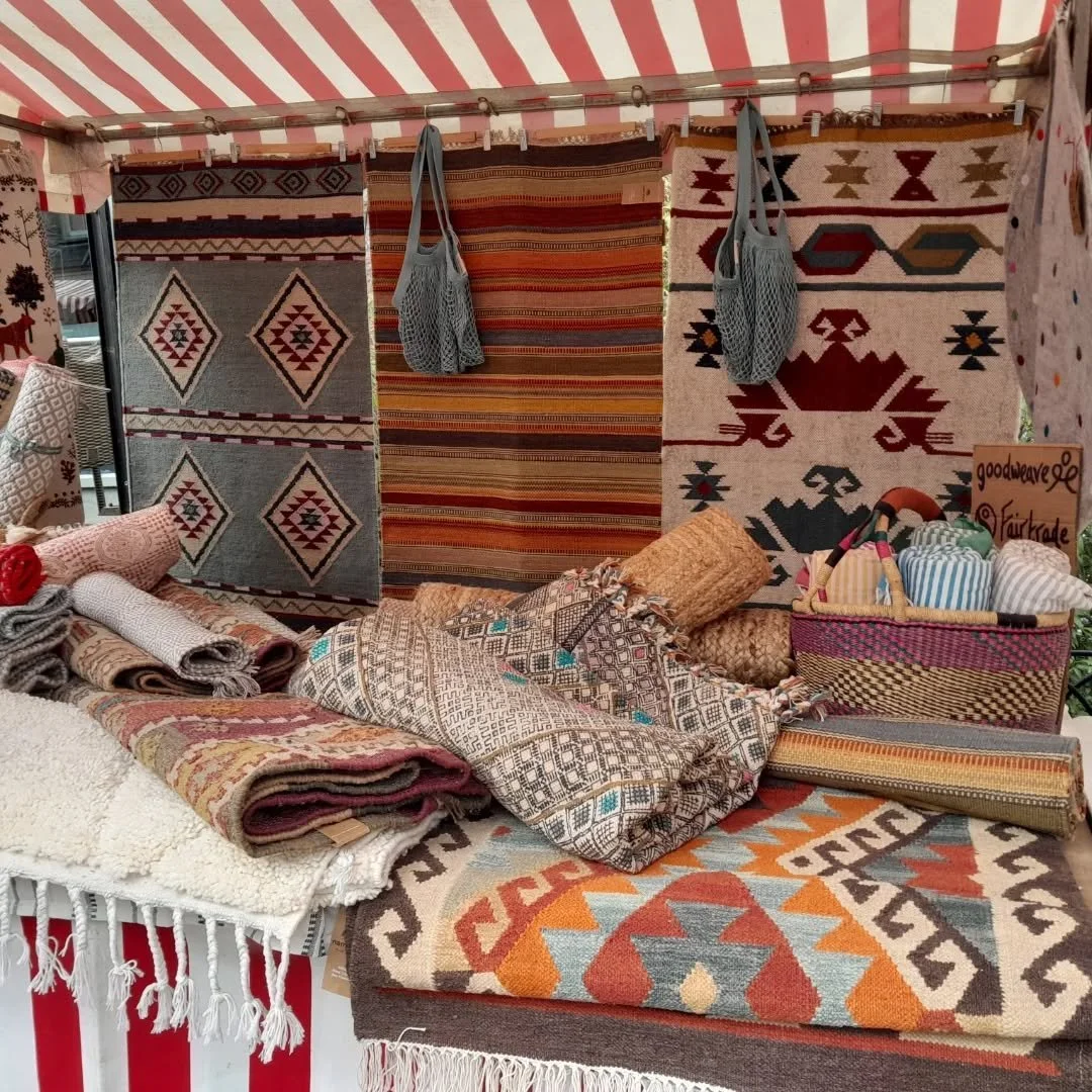 Bore da. Good morning. 😀

It's Monday, so that means I'm at the street market on Market Street in Newport. Pop along to see a small selection of the shop's stock. 👀

Will be back in the shop at Cardigan Guildhall Market tomorrow for the rest of the