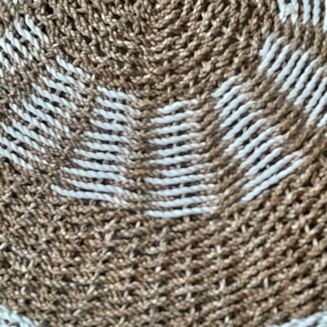 Bore da. Good morning! ☺️

Some Wednesday weaves of the week - today a celebration of the neutrals and naturals I have in stock at the shop: wool, jute, sisal, and cotton in quiet, earthy tones. 🤎 🌾

Open today and the rest of this week, 10am to 4p
