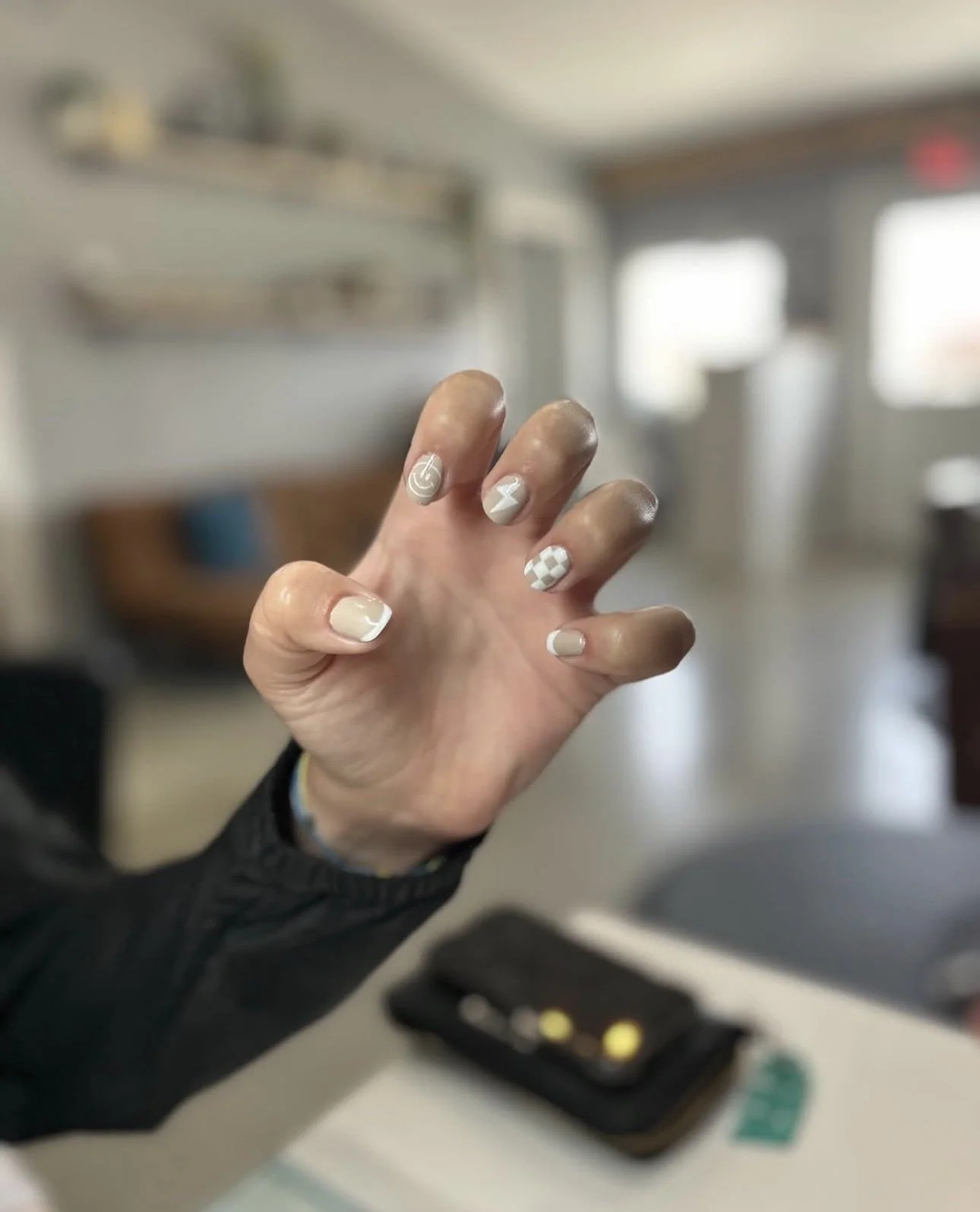 cutest cream nails.jpg