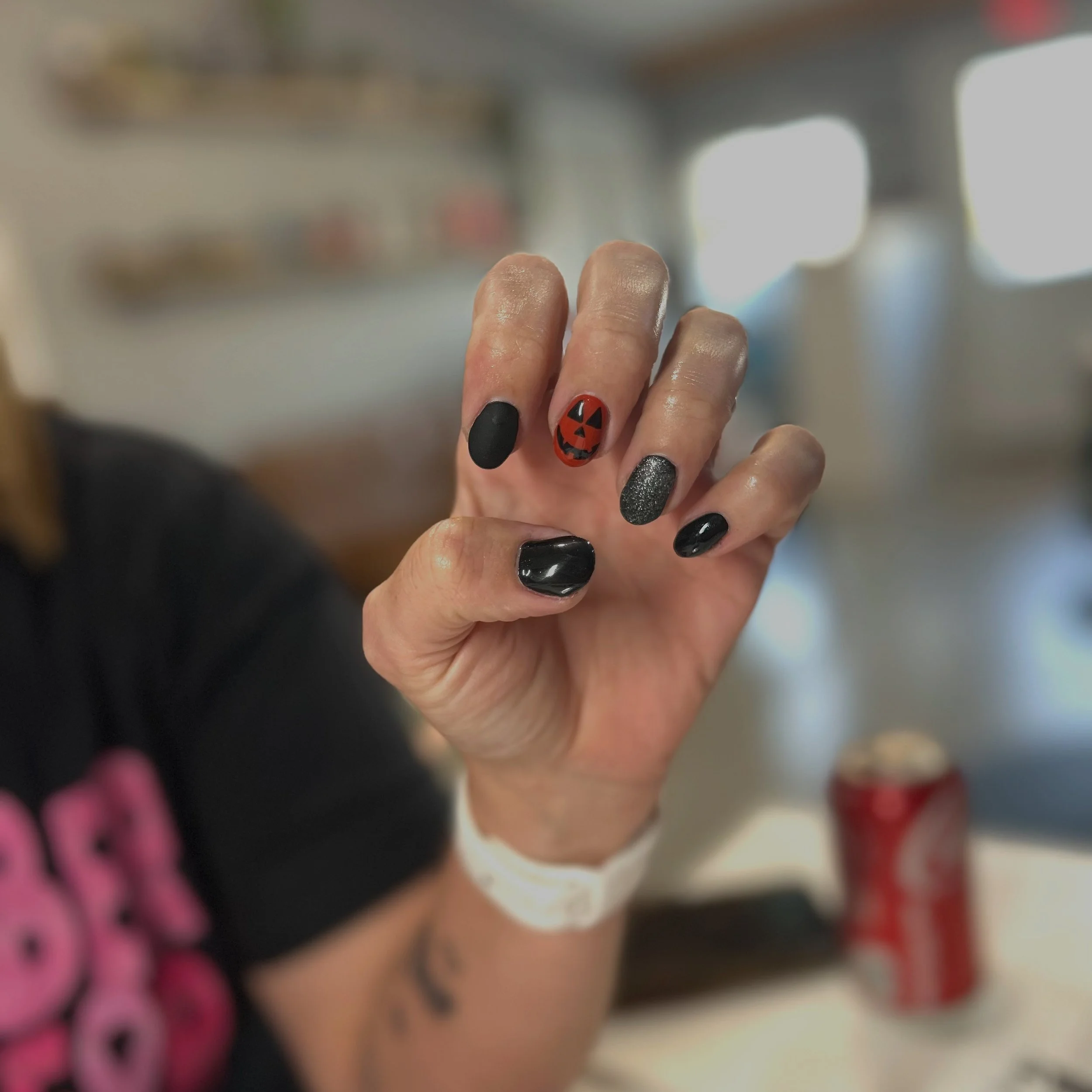 spooky nails.JPG