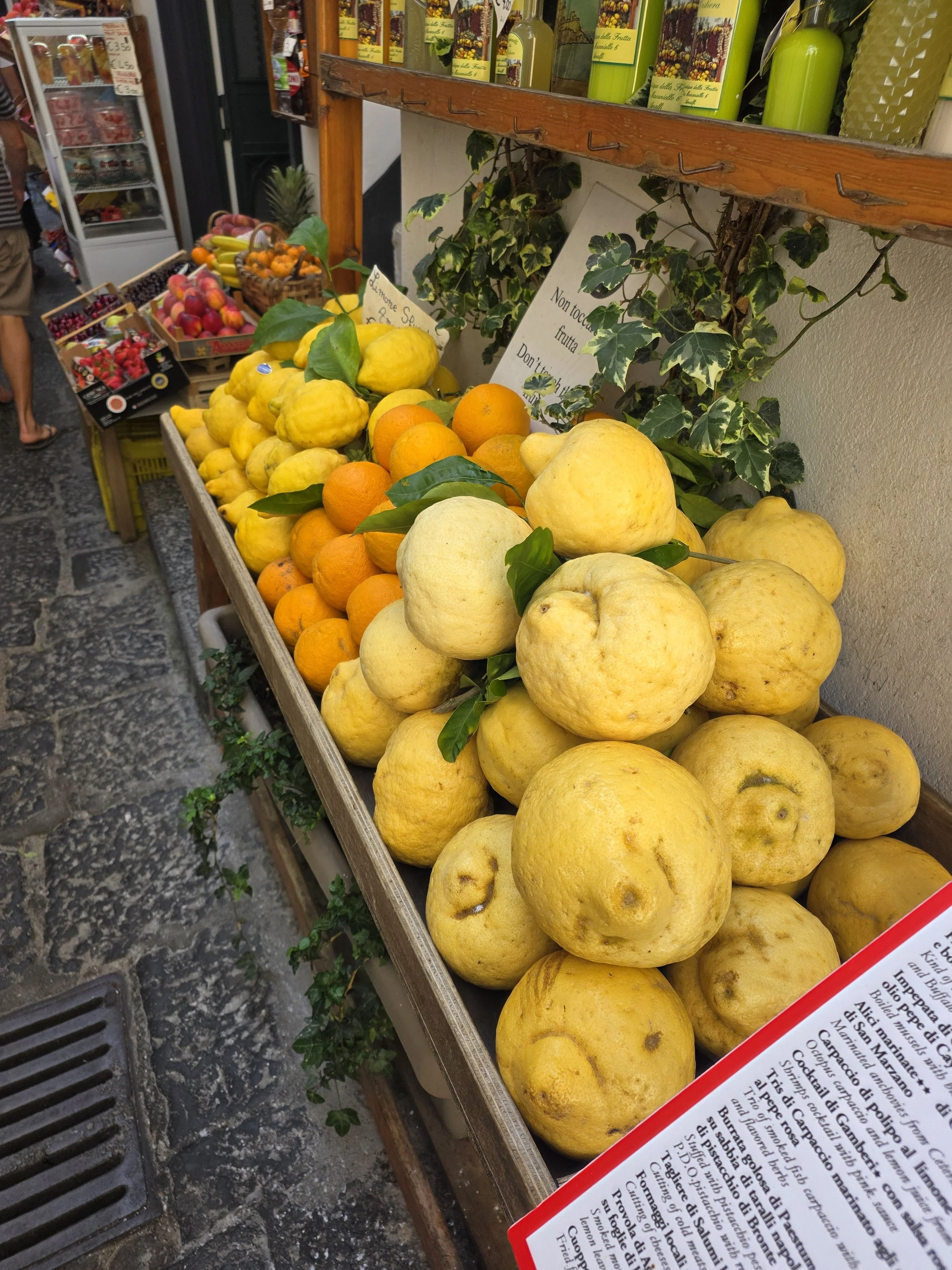 Amalfi Farm Stands